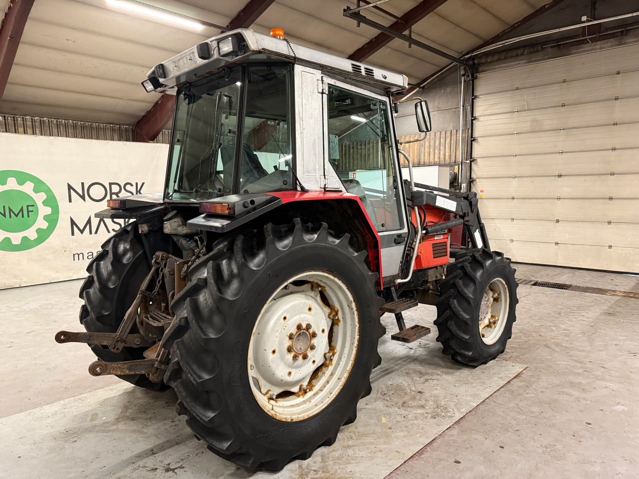 Massey Ferguson 3050 - Traktor: slika Massey Ferguson 3050 - Traktor Massey Ferguson 3050 - Traktor: slika Massey Ferguson 3050 - Traktor