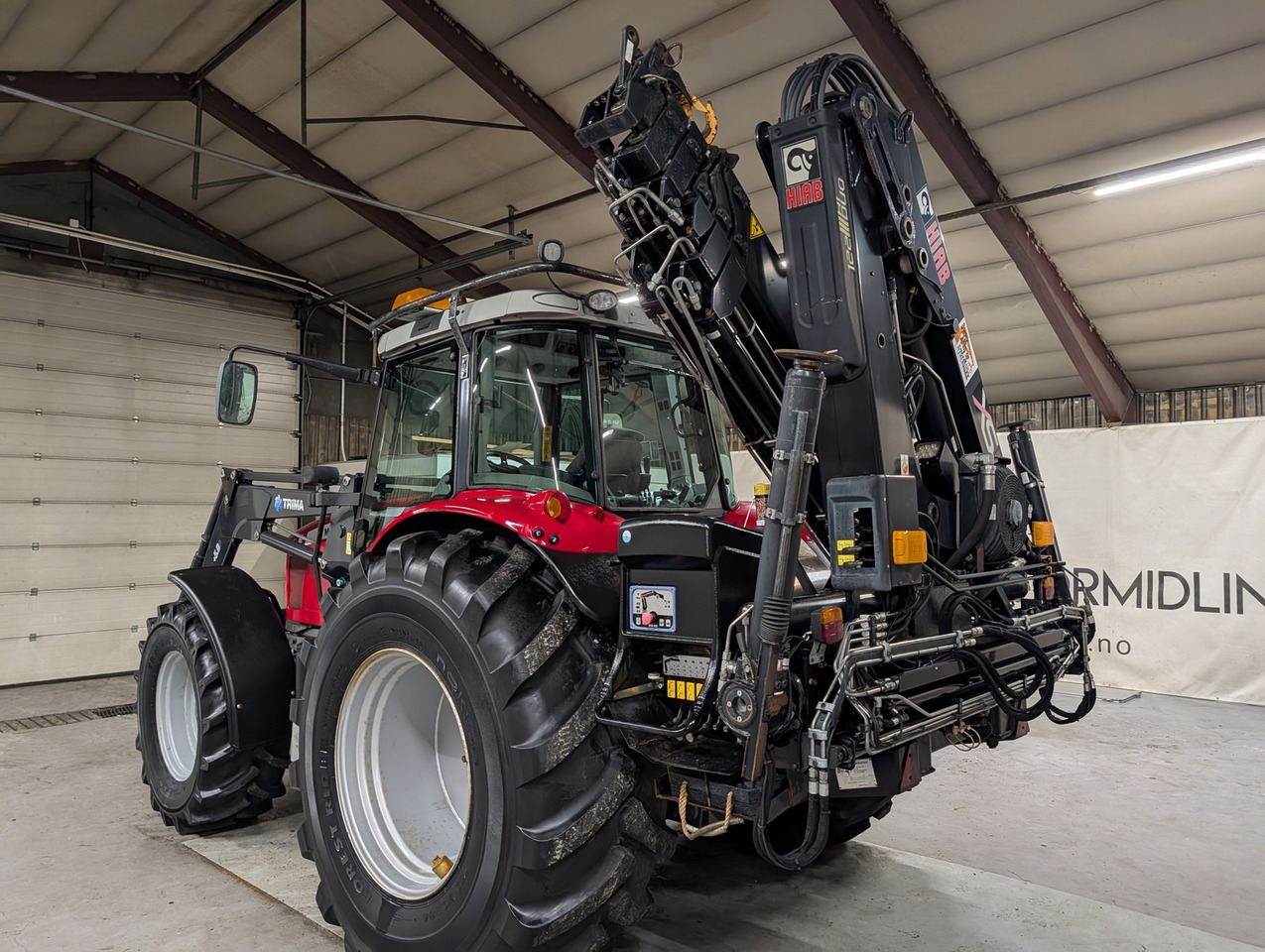 Massey Ferguson 5470 - Traktor: slika  Massey Ferguson 5470 - Traktor Massey Ferguson 5470 - Traktor: slika  Massey Ferguson 5470 - Traktor