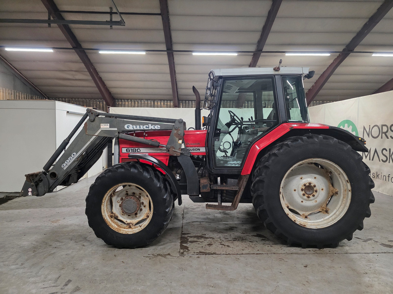 Massey Ferguson 6180 - Traktor: slika Massey Ferguson 6180 - Traktor Massey Ferguson 6180 - Traktor: slika Massey Ferguson 6180 - Traktor