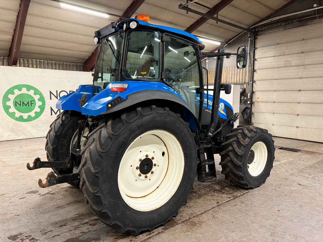 New Holland T5.115 EC - Traktor: slika New Holland T5.115 EC - Traktor New Holland T5.115 EC - Traktor: slika New Holland T5.115 EC - Traktor