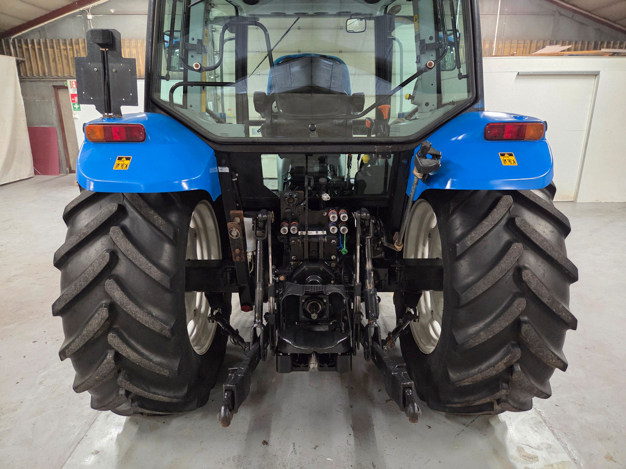 New Holland T5060 #Fin 1 eiers traktor - Traktor: slika New Holland T5060 #Fin 1 eiers traktor - Traktor New Holland T5060 #Fin 1 eiers traktor - Traktor: slika New Holland T5060 #Fin 1 eiers traktor - Traktor
