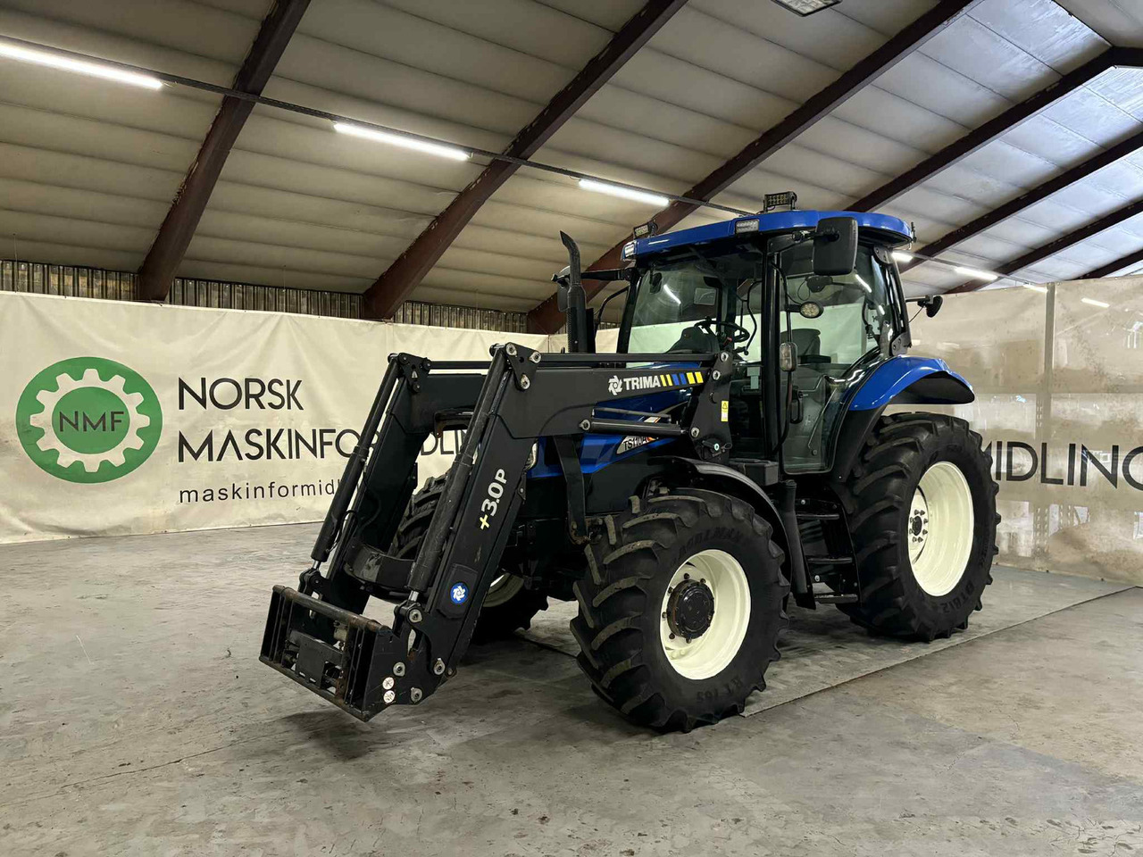 New Holland TS110A - Traktor: slika New Holland TS110A - Traktor New Holland TS110A - Traktor: slika New Holland TS110A - Traktor