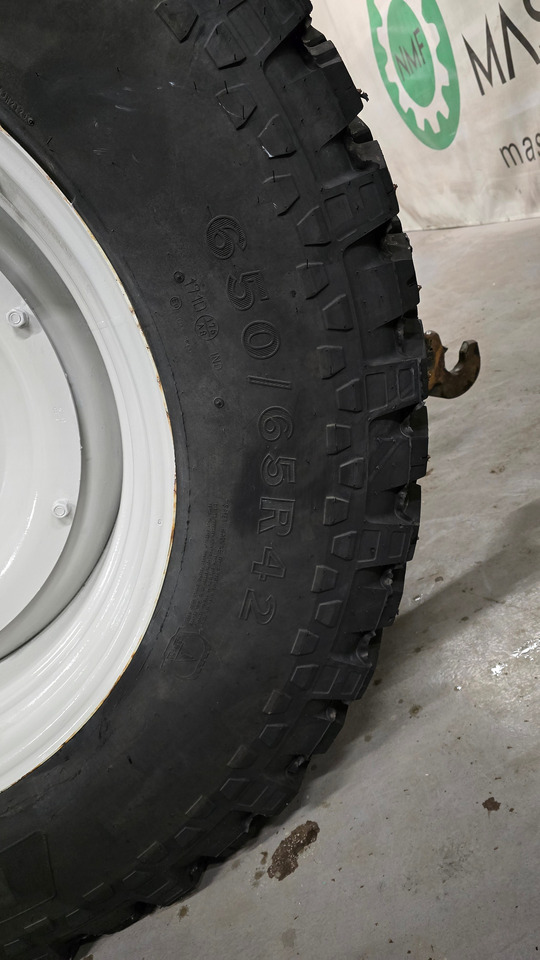 Traktor Valtra T182: slika Traktor Valtra T182