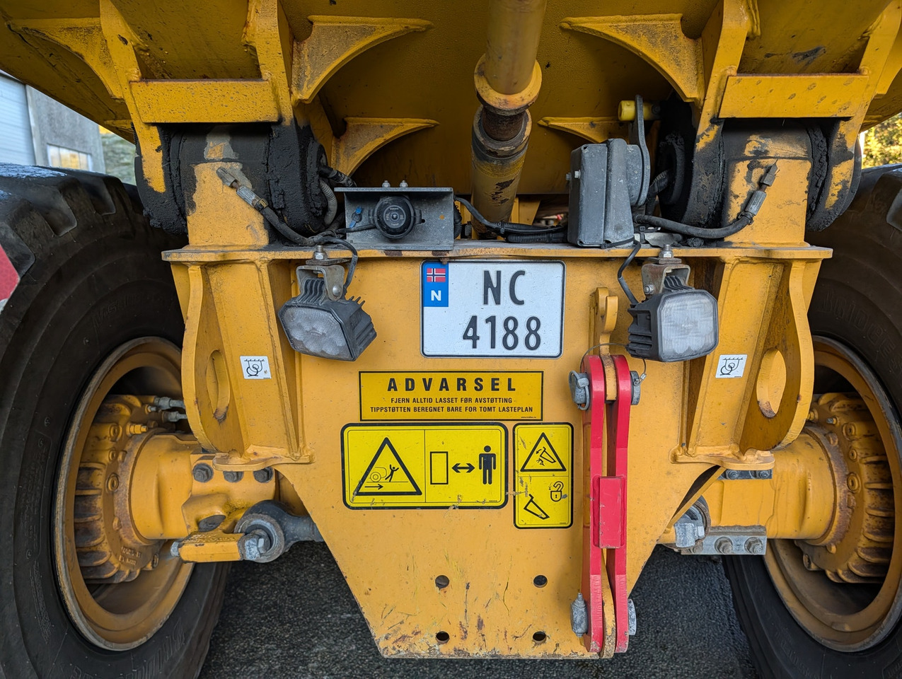 Volvo A25G på hvite skilt - Zglobni istovarivač: slika Volvo A25G på hvite skilt - Zglobni istovarivač Volvo A25G på hvite skilt - Zglobni istovarivač: slika Volvo A25G på hvite skilt - Zglobni istovarivač