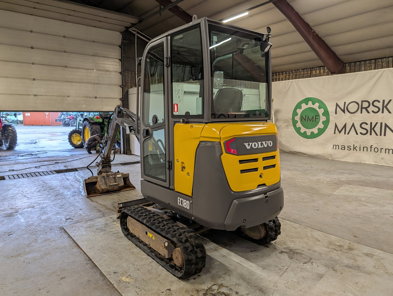 Volvo ECR18D - Mini bager: slika Volvo ECR18D - Mini bager Volvo ECR18D - Mini bager: slika Volvo ECR18D - Mini bager