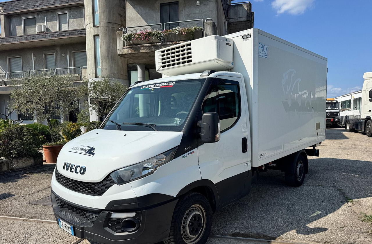 IVECO DAILY 35S15 - FRIGO FRC - PATENTE B - Dostavno vozilo hladnjača: slika IVECO DAILY 35S15 - FRIGO FRC - PATENTE B - Dostavno vozilo hladnjača IVECO DAILY 35S15 - FRIGO FRC - PATENTE B - Dostavno vozilo hladnjača: slika IVECO DAILY 35S15 - FRIGO FRC - PATENTE B - Dostavno vozilo hladnjača