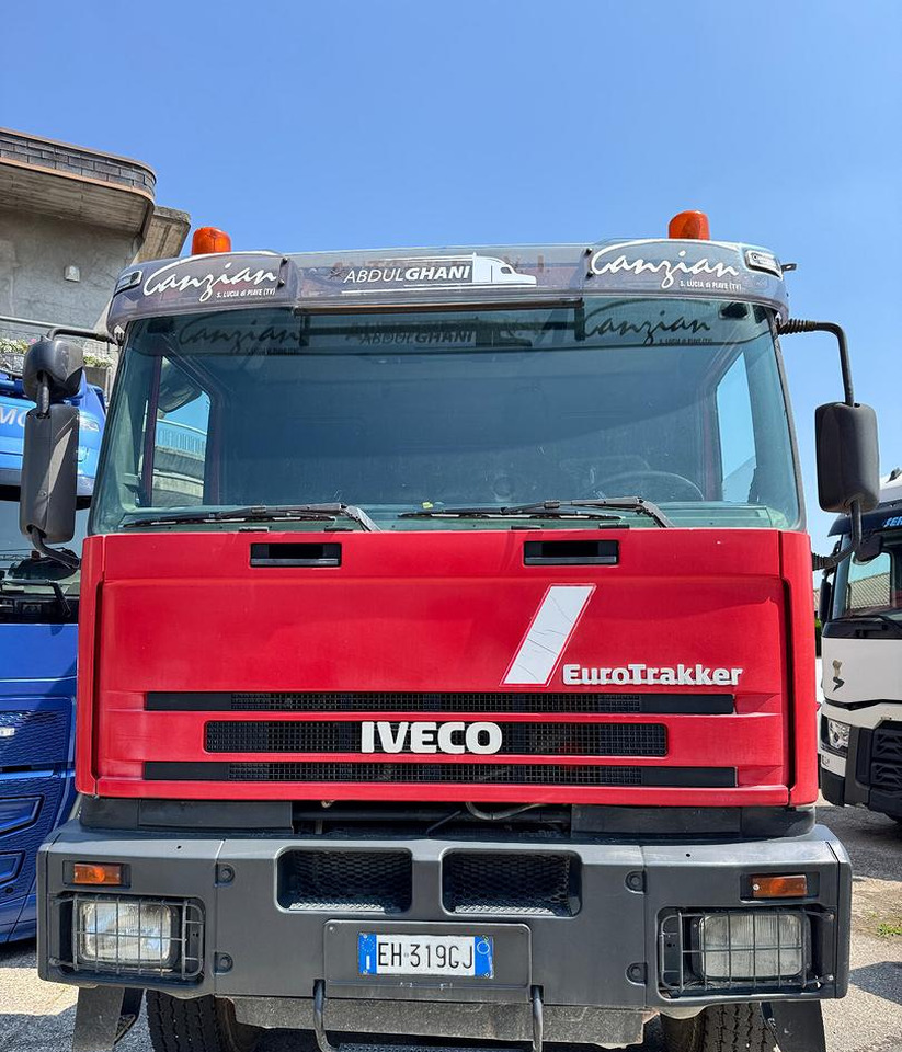 IVECO TRAKKER 420 - 8X4 - Kiper: slika IVECO TRAKKER 420 - 8X4 - Kiper IVECO TRAKKER 420 - 8X4 - Kiper: slika IVECO TRAKKER 420 - 8X4 - Kiper