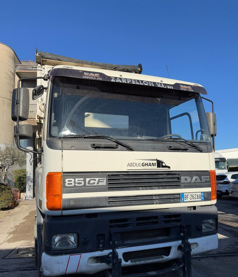 Kiper Ribaltabile DAF 85 CF 430 - anno 1999: slika Kiper Ribaltabile DAF 85 CF 430 - anno 1999 Kiper Ribaltabile DAF 85 CF 430 - anno 1999: slika Kiper Ribaltabile DAF 85 CF 430 - anno 1999