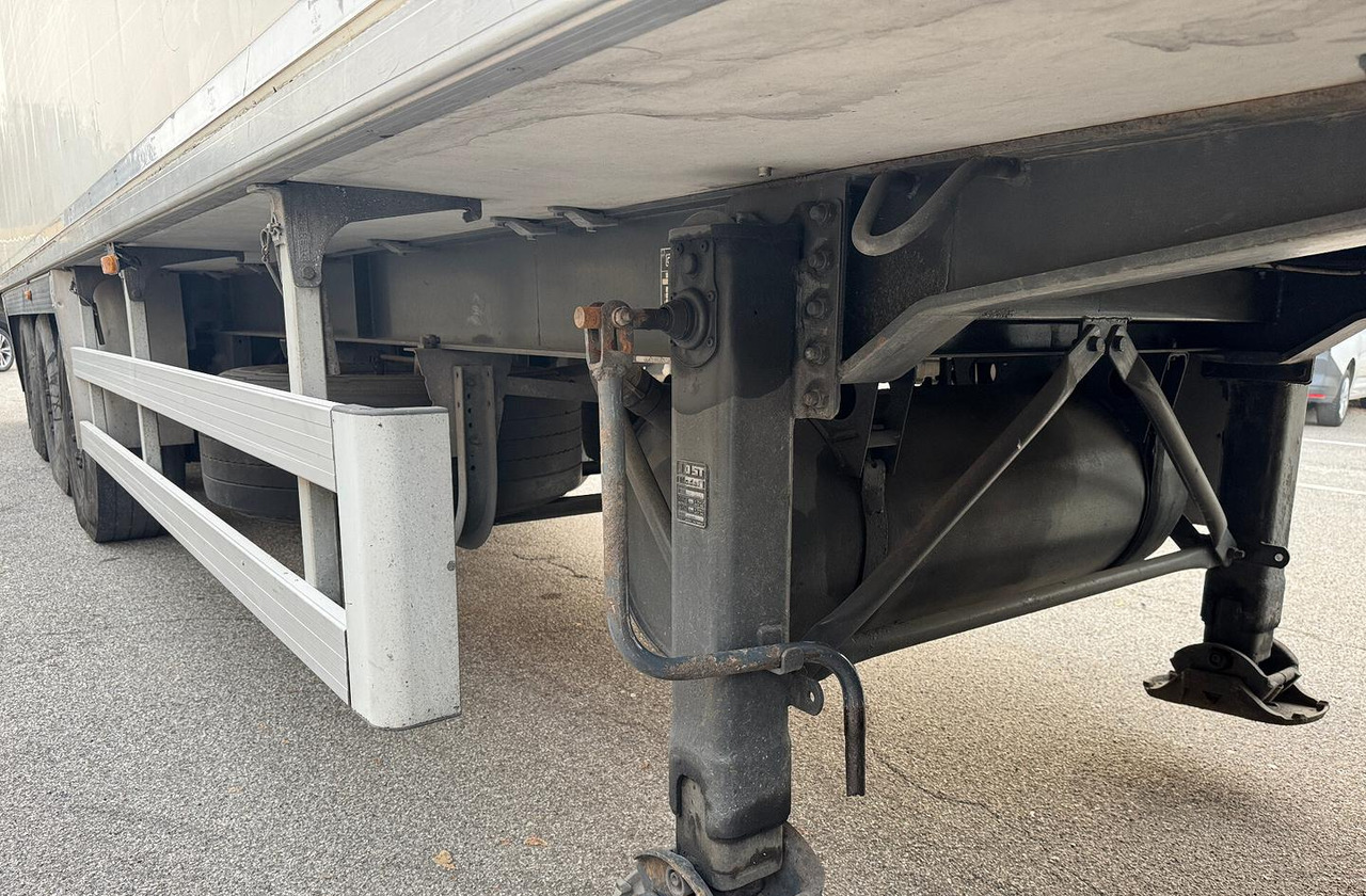 Poluprikolica hladnjača SEMIRIMORCHIO FRIGO CHEREAU: slika Poluprikolica hladnjača SEMIRIMORCHIO FRIGO CHEREAU