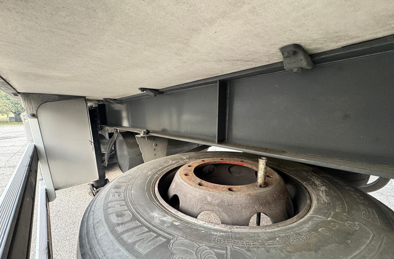 Poluprikolica hladnjača SEMIRIMORCHIO FRIGO CHEREAU: slika Poluprikolica hladnjača SEMIRIMORCHIO FRIGO CHEREAU