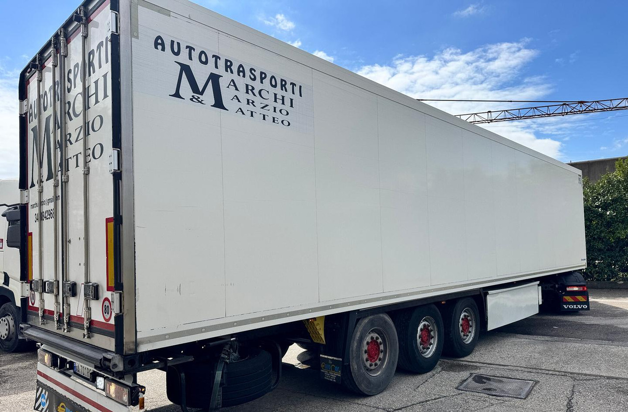 Semirimorchio Frigo Krone FRC - Poluprikolica hladnjača: slika Semirimorchio Frigo Krone FRC - Poluprikolica hladnjača Semirimorchio Frigo Krone FRC - Poluprikolica hladnjača: slika Semirimorchio Frigo Krone FRC - Poluprikolica hladnjača