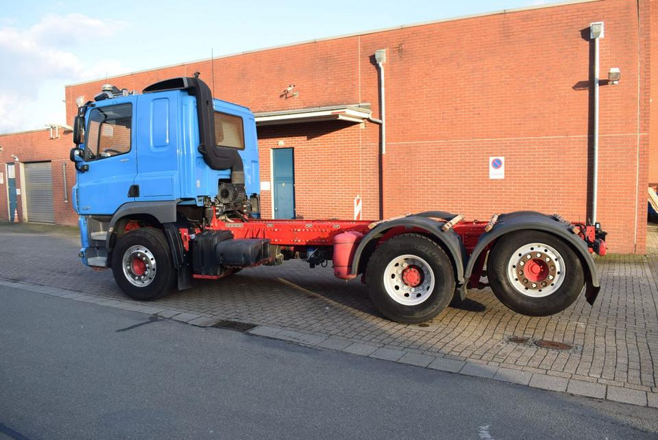 DAF CF 450 6x2 Fahrgestell Klima Navi Lift Retarder - Kamion-šasija: slika DAF CF 450 6x2 Fahrgestell Klima Navi Lift Retarder - Kamion-šasija DAF CF 450 6x2 Fahrgestell Klima Navi Lift Retarder - Kamion-šasija: slika DAF CF 450 6x2 Fahrgestell Klima Navi Lift Retarder - Kamion-šasija