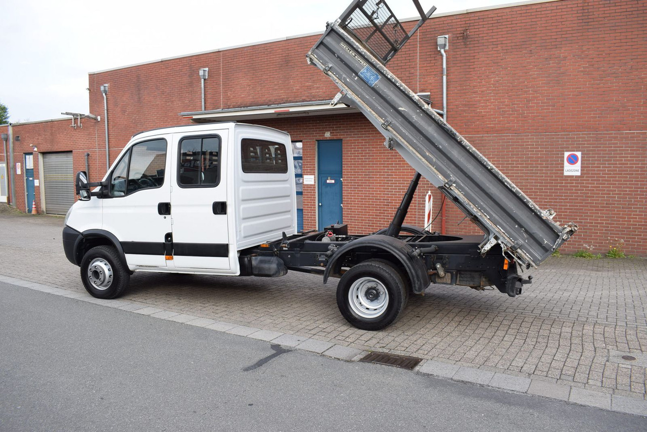 Iveco Daily 70 C17 Meiller Kipper Nutzlast 3100KG - Mali kamion kiper, Dostavno vozilo s dvostrukom kabinom: slika Iveco Daily 70 C17 Meiller Kipper Nutzlast 3100KG - Mali kamion kiper, Dostavno vozilo s dvostrukom kabinom Iveco Daily 70 C17 Meiller Kipper Nutzlast 3100KG - Mali kamion kiper, Dostavno vozilo s dvostrukom kabinom: slika Iveco Daily 70 C17 Meiller Kipper Nutzlast 3100KG - Mali kamion kiper, Dostavno vozilo s dvostrukom kabinom