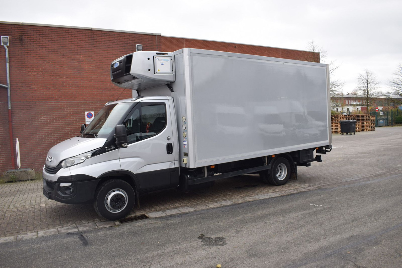 Iveco Daily 72 C18 Supra 850 Tiefkühler 3 Kammer LBW - Dostavno vozilo hladnjača: slika Iveco Daily 72 C18 Supra 850 Tiefkühler 3 Kammer LBW - Dostavno vozilo hladnjača Iveco Daily 72 C18 Supra 850 Tiefkühler 3 Kammer LBW - Dostavno vozilo hladnjača: slika Iveco Daily 72 C18 Supra 850 Tiefkühler 3 Kammer LBW - Dostavno vozilo hladnjača