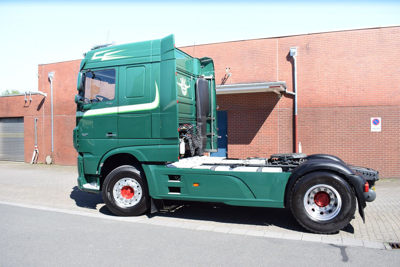 DAF XF 530 FT Retarder Leder Standklima Hydraulik - Tegljač: slika DAF XF 530 FT Retarder Leder Standklima Hydraulik - Tegljač DAF XF 530 FT Retarder Leder Standklima Hydraulik - Tegljač: slika DAF XF 530 FT Retarder Leder Standklima Hydraulik - Tegljač