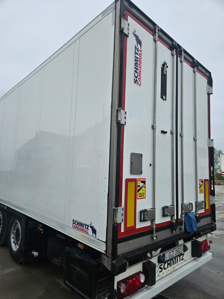 SCHMITZ SKO Carrier Vector 1550 - Poluprikolica hladnjača: slika SCHMITZ SKO Carrier Vector 1550 - Poluprikolica hladnjača SCHMITZ SKO Carrier Vector 1550 - Poluprikolica hladnjača: slika SCHMITZ SKO Carrier Vector 1550 - Poluprikolica hladnjača