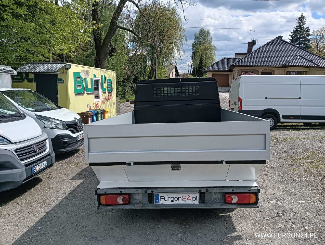 Dostavno vozilo s ravnom platformom RENAULT TRAFIC SKRZYNIA PAKA Z NAJAZDAMI I PÓŁKAMI NR 689: slika Dostavno vozilo s ravnom platformom RENAULT TRAFIC SKRZYNIA PAKA Z NAJAZDAMI I PÓŁKAMI NR 689 Dostavno vozilo s ravnom platformom RENAULT TRAFIC SKRZYNIA PAKA Z NAJAZDAMI I PÓŁKAMI NR 689: slika Dostavno vozilo s ravnom platformom RENAULT TRAFIC SKRZYNIA PAKA Z NAJAZDAMI I PÓŁKAMI NR 689