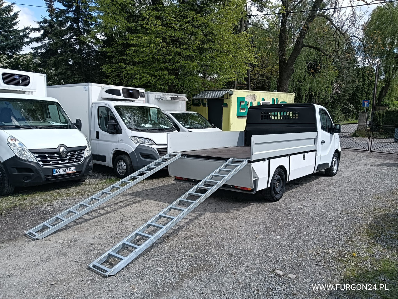 RENAULT TRAFIC SKRZYNIA PAKA Z NAJAZDAMI I PÓŁKAMI NR 689 - Dostavno vozilo s ravnom platformom: slika RENAULT TRAFIC SKRZYNIA PAKA Z NAJAZDAMI I PÓŁKAMI NR 689 - Dostavno vozilo s ravnom platformom RENAULT TRAFIC SKRZYNIA PAKA Z NAJAZDAMI I PÓŁKAMI NR 689 - Dostavno vozilo s ravnom platformom: slika RENAULT TRAFIC SKRZYNIA PAKA Z NAJAZDAMI I PÓŁKAMI NR 689 - Dostavno vozilo s ravnom platformom