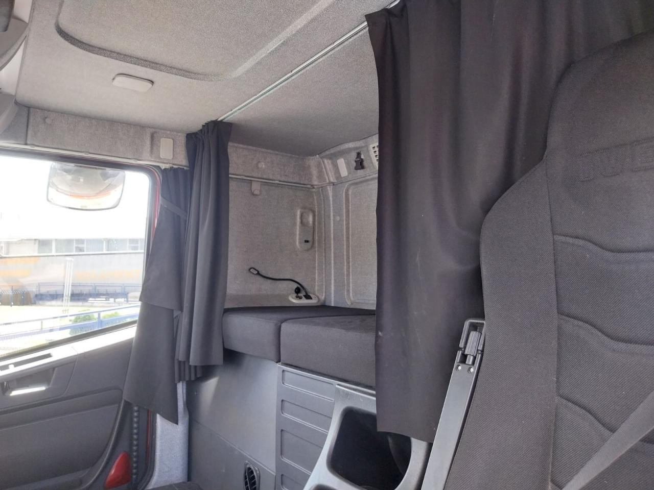 IVECO Stralis AS440S40TP - Tegljač: slika IVECO Stralis AS440S40TP - Tegljač IVECO Stralis AS440S40TP - Tegljač: slika IVECO Stralis AS440S40TP - Tegljač