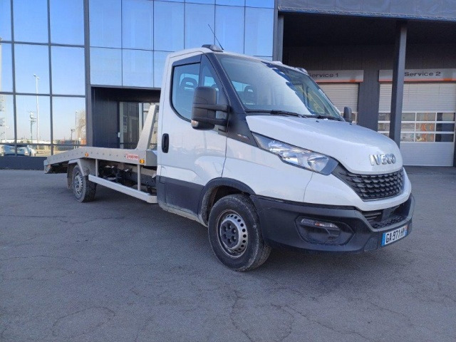IVECO Daily 35S16H3.0 - Kamion za vuču: slika IVECO Daily 35S16H3.0 - Kamion za vuču IVECO Daily 35S16H3.0 - Kamion za vuču: slika IVECO Daily 35S16H3.0 - Kamion za vuču