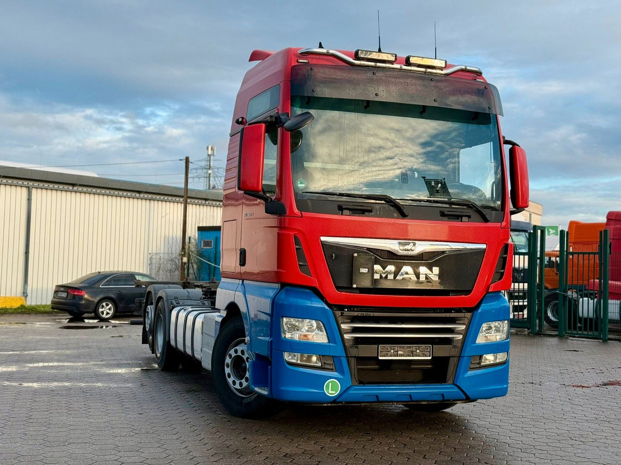 MAN TGX 26.470 XXL 6x2 BDF+Retarter +Standklima - Transporter kontejnera/ Kamion s izmjenjivim sanducima: slika MAN TGX 26.470 XXL 6x2 BDF+Retarter +Standklima - Transporter kontejnera/ Kamion s izmjenjivim sanducima MAN TGX 26.470 XXL 6x2 BDF+Retarter +Standklima - Transporter kontejnera/ Kamion s izmjenjivim sanducima: slika MAN TGX 26.470 XXL 6x2 BDF+Retarter +Standklima - Transporter kontejnera/ Kamion s izmjenjivim sanducima