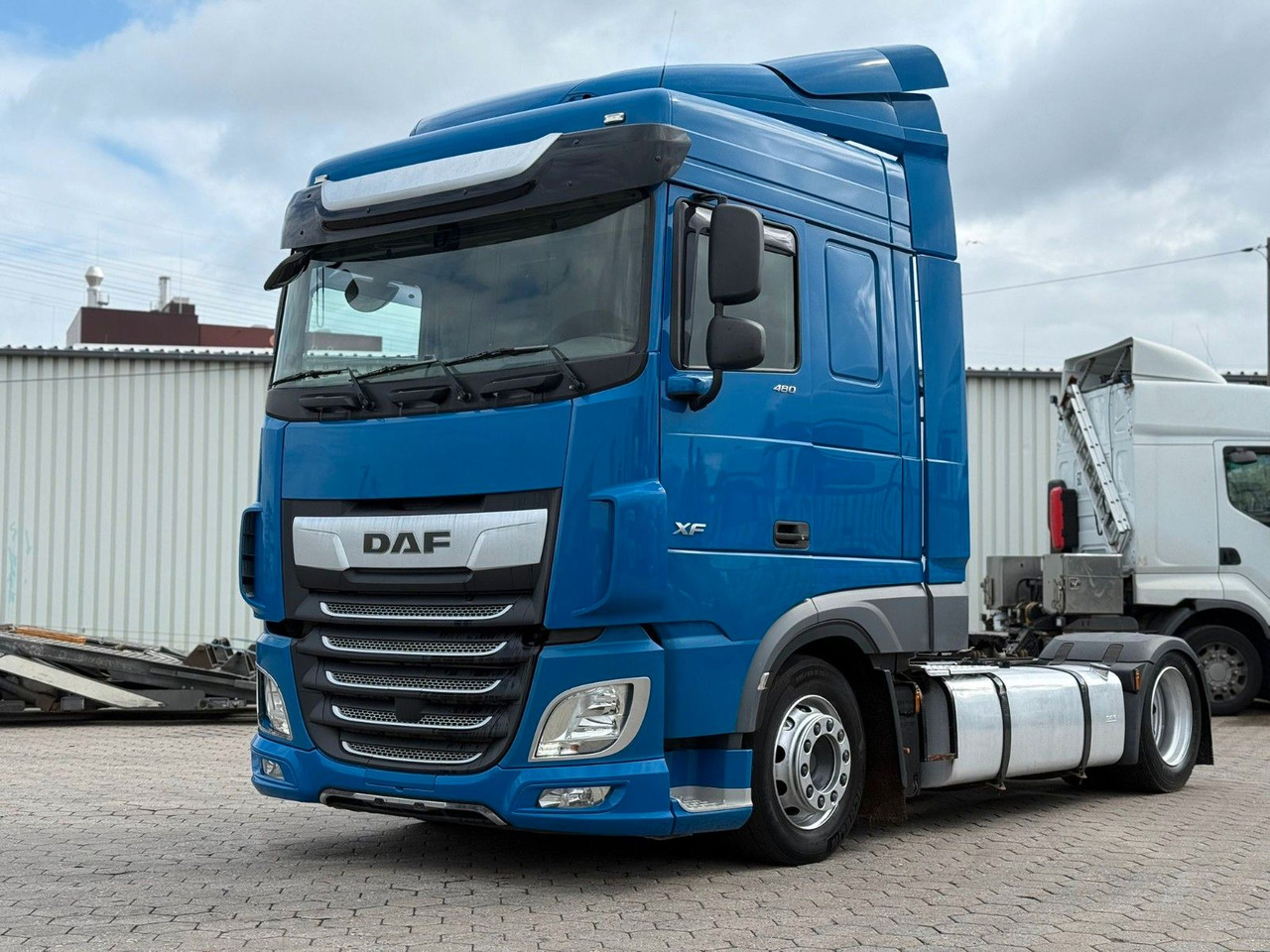 DAF XF 480 Low +Retarter+2xTank - Tegljač: slika DAF XF 480 Low +Retarter+2xTank - Tegljač DAF XF 480 Low +Retarter+2xTank - Tegljač: slika DAF XF 480 Low +Retarter+2xTank - Tegljač