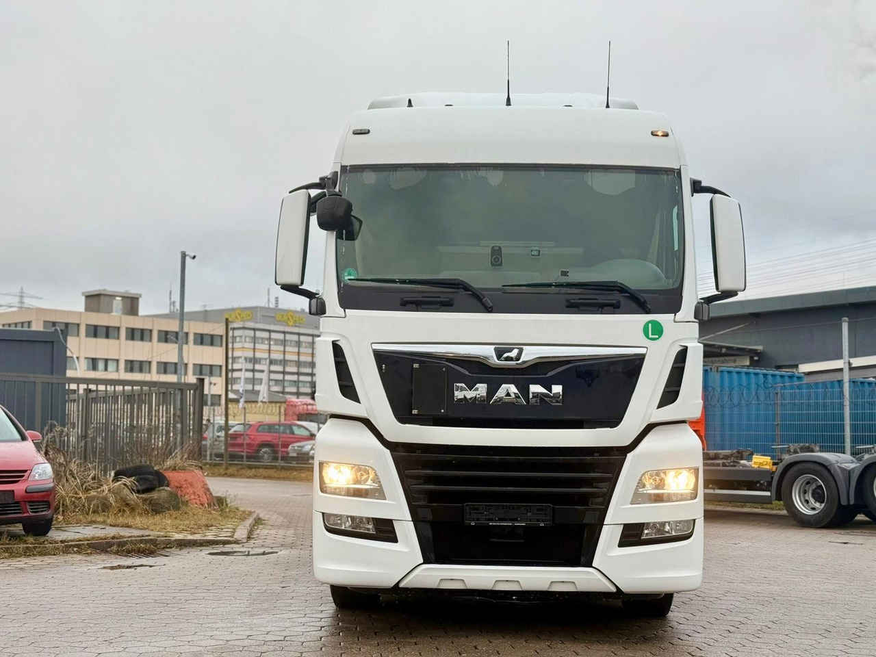 MAN TGX 18 460 Retarter+Standklima - Tegljač: slika MAN TGX 18 460 Retarter+Standklima - Tegljač MAN TGX 18 460 Retarter+Standklima - Tegljač: slika MAN TGX 18 460 Retarter+Standklima - Tegljač