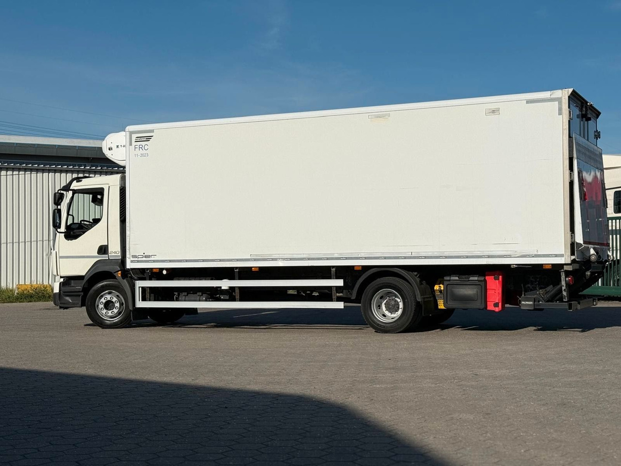 Volvo FL 42 R 240 +Thermoking T-880R+Kamera - Kamion hladnjača: slika  Volvo FL 42 R 240 +Thermoking T-880R+Kamera - Kamion hladnjača Volvo FL 42 R 240 +Thermoking T-880R+Kamera - Kamion hladnjača: slika  Volvo FL 42 R 240 +Thermoking T-880R+Kamera - Kamion hladnjača
