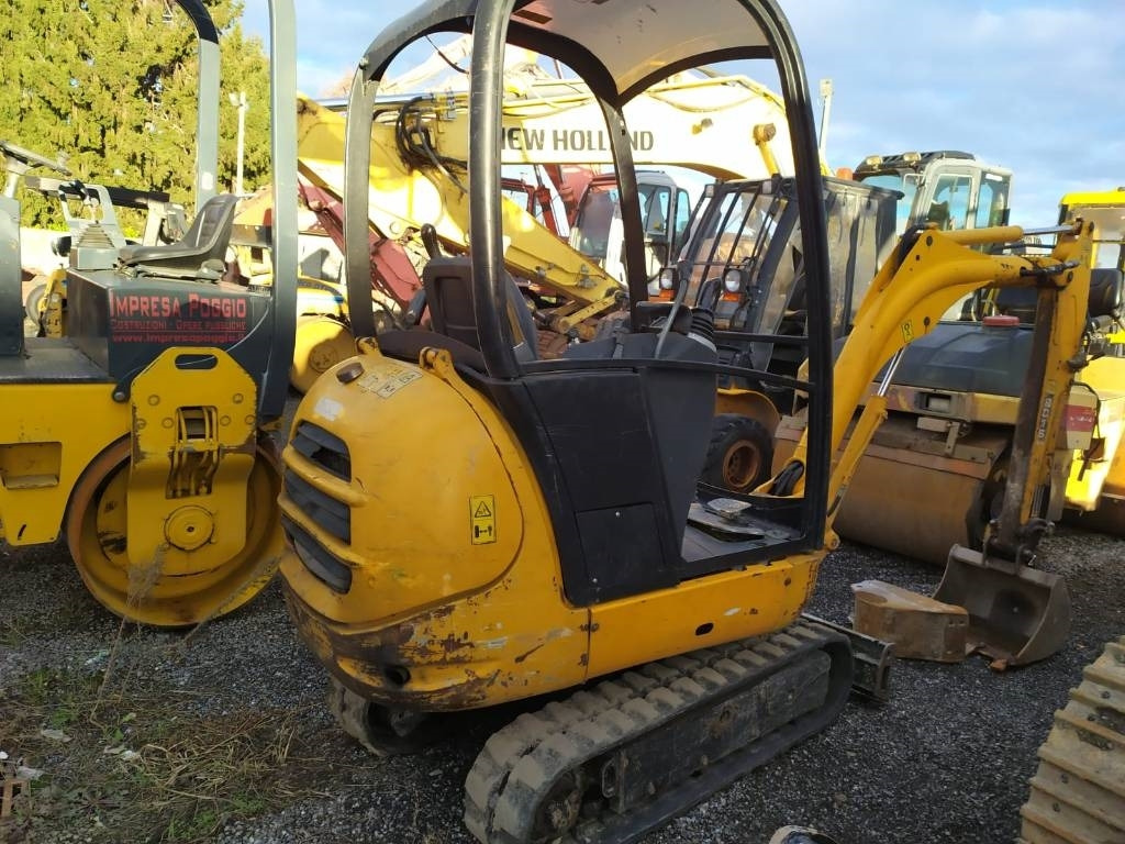 JCB 8016 - Mini bager: slika JCB 8016 - Mini bager JCB 8016 - Mini bager: slika JCB 8016 - Mini bager