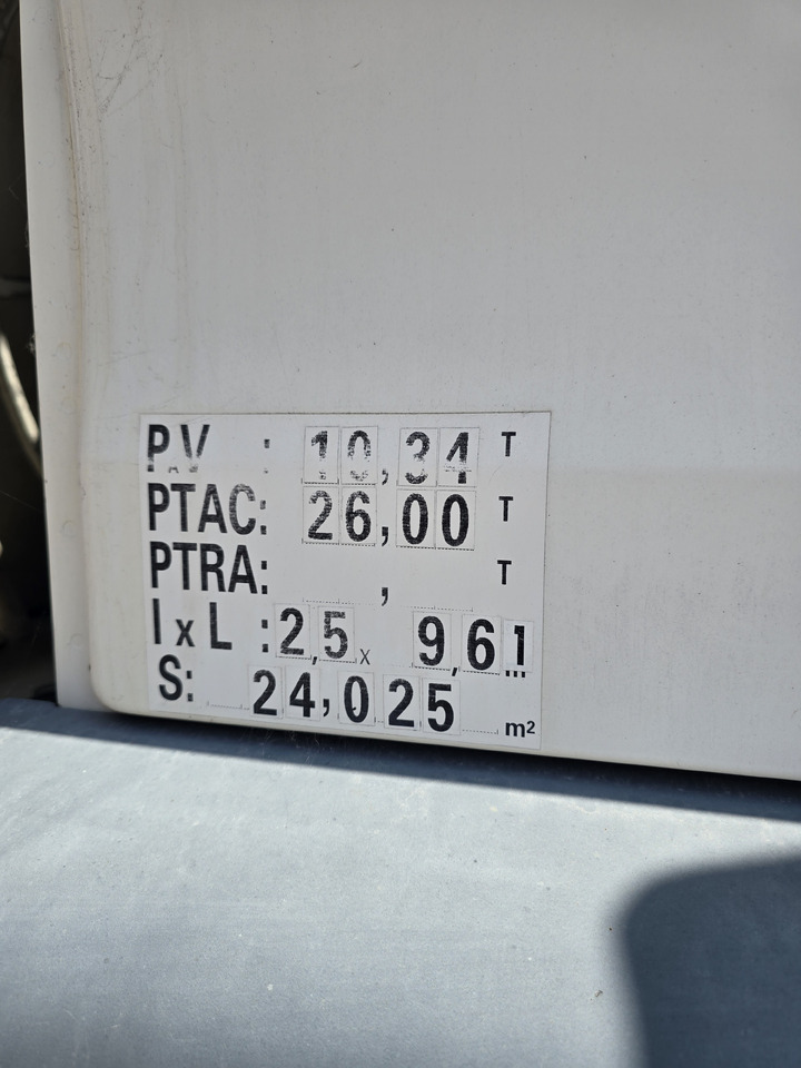 MAN TGA 26-320 - Kamion cisterna: slika MAN TGA 26-320 - Kamion cisterna MAN TGA 26-320 - Kamion cisterna: slika MAN TGA 26-320 - Kamion cisterna