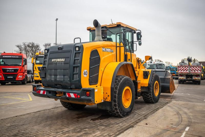 Hyundai HL955XT - Utovarivač na kotačima: slika Hyundai HL955XT - Utovarivač na kotačima Hyundai HL955XT - Utovarivač na kotačima: slika Hyundai HL955XT - Utovarivač na kotačima