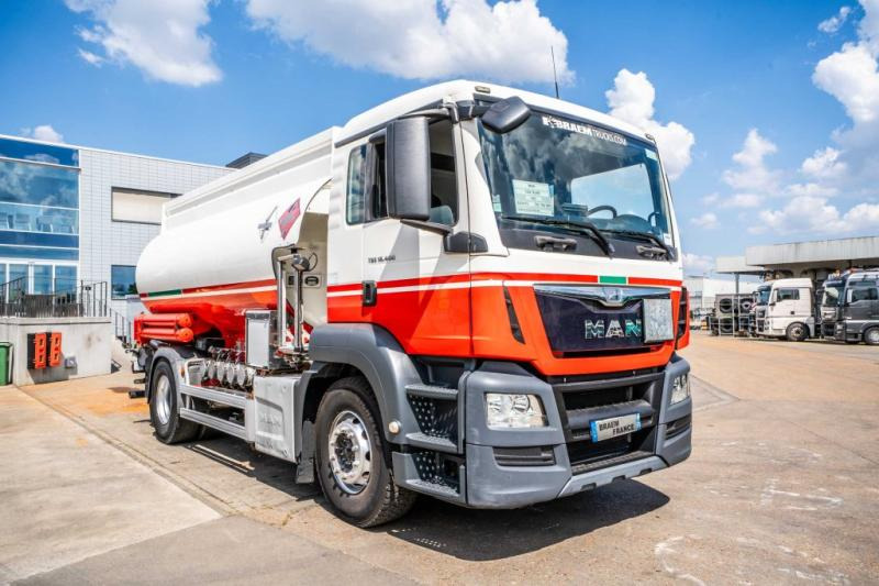 MAN TGS 18.400 BL+MAGYAR 13.500L / 5 COMP - Kamion cisterna: slika MAN TGS 18.400 BL+MAGYAR 13.500L / 5 COMP - Kamion cisterna MAN TGS 18.400 BL+MAGYAR 13.500L / 5 COMP - Kamion cisterna: slika MAN TGS 18.400 BL+MAGYAR 13.500L / 5 COMP - Kamion cisterna