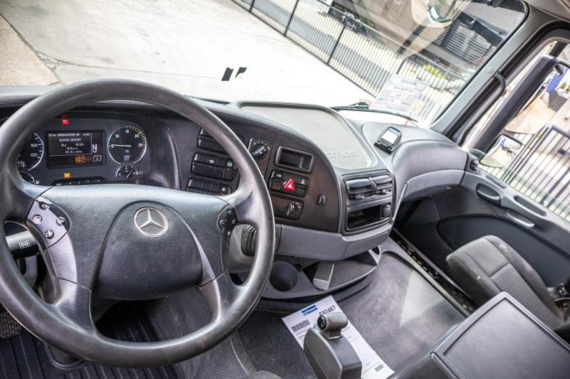 Kamion s otvorenim sandukom, Kamion s kranom Mercedes 4144 K-MP3-8X4+PK740002(7xhydr.): slika Kamion s otvorenim sandukom, Kamion s kranom Mercedes 4144 K-MP3-8X4+PK740002(7xhydr.)