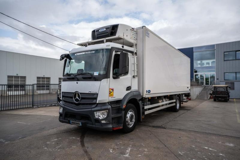 Mercedes ANTOS 1833 L +CARRIER SUPRA MULTI 1250Mt+DHOLLANDIA 2.5T. - Kamion hladnjača: slika Mercedes ANTOS 1833 L +CARRIER SUPRA MULTI 1250Mt+DHOLLANDIA 2.5T. - Kamion hladnjača Mercedes ANTOS 1833 L +CARRIER SUPRA MULTI 1250Mt+DHOLLANDIA 2.5T. - Kamion hladnjača: slika Mercedes ANTOS 1833 L +CARRIER SUPRA MULTI 1250Mt+DHOLLANDIA 2.5T. - Kamion hladnjača