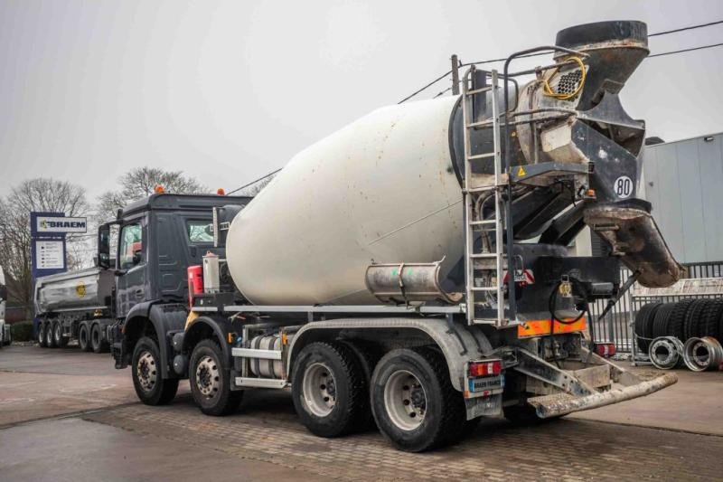 Mercedes AROCS 3236 BB+LIEBHERR 9M3 - Automješalica: slika Mercedes AROCS 3236 BB+LIEBHERR 9M3 - Automješalica Mercedes AROCS 3236 BB+LIEBHERR 9M3 - Automješalica: slika Mercedes AROCS 3236 BB+LIEBHERR 9M3 - Automješalica