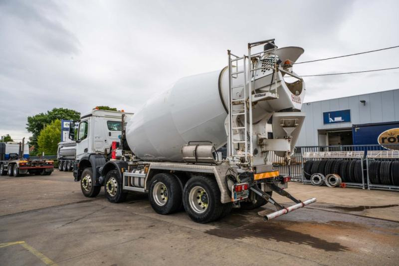Mercedes AROCS 3240 + STETTER 9m3 - Automješalica: slika Mercedes AROCS 3240 + STETTER 9m3 - Automješalica Mercedes AROCS 3240 + STETTER 9m3 - Automješalica: slika Mercedes AROCS 3240 + STETTER 9m3 - Automješalica