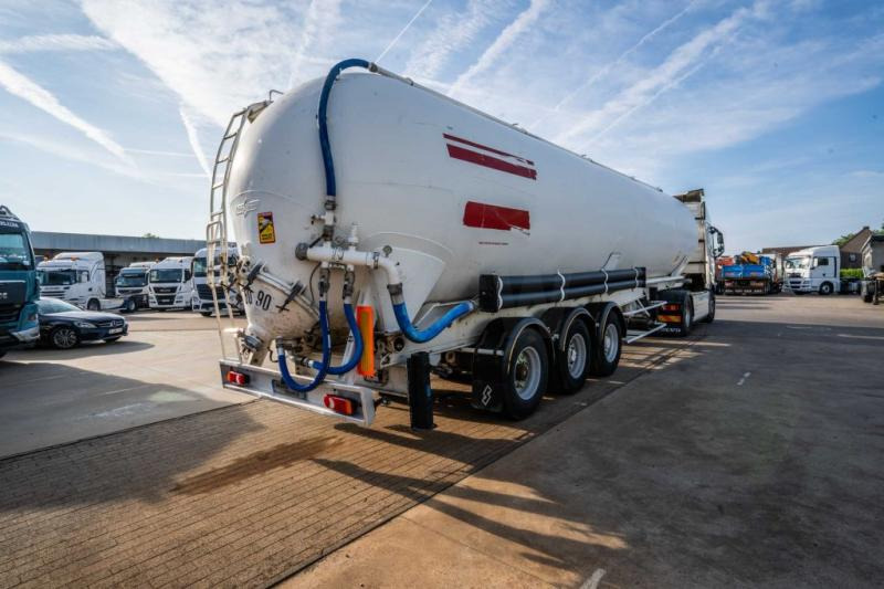 SPITZER SILO SK2458 CAL 60m3 - Poluprikolica: slika SPITZER SILO SK2458 CAL 60m3 - Poluprikolica SPITZER SILO SK2458 CAL 60m3 - Poluprikolica: slika SPITZER SILO SK2458 CAL 60m3 - Poluprikolica
