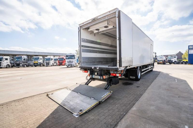 Renault D WIDE 320 DXI +CARRIER 1250 MT - Kamion hladnjača: slika Renault D WIDE 320 DXI +CARRIER 1250 MT - Kamion hladnjača Renault D WIDE 320 DXI +CARRIER 1250 MT - Kamion hladnjača: slika Renault D WIDE 320 DXI +CARRIER 1250 MT - Kamion hladnjača