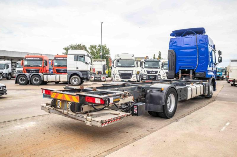 Renault PREMIUM 380DXI+E5/EEV+HAYON - Transporter kontejnera/ Kamion s izmjenjivim sanducima: slika Renault PREMIUM 380DXI+E5/EEV+HAYON - Transporter kontejnera/ Kamion s izmjenjivim sanducima Renault PREMIUM 380DXI+E5/EEV+HAYON - Transporter kontejnera/ Kamion s izmjenjivim sanducima: slika Renault PREMIUM 380DXI+E5/EEV+HAYON - Transporter kontejnera/ Kamion s izmjenjivim sanducima