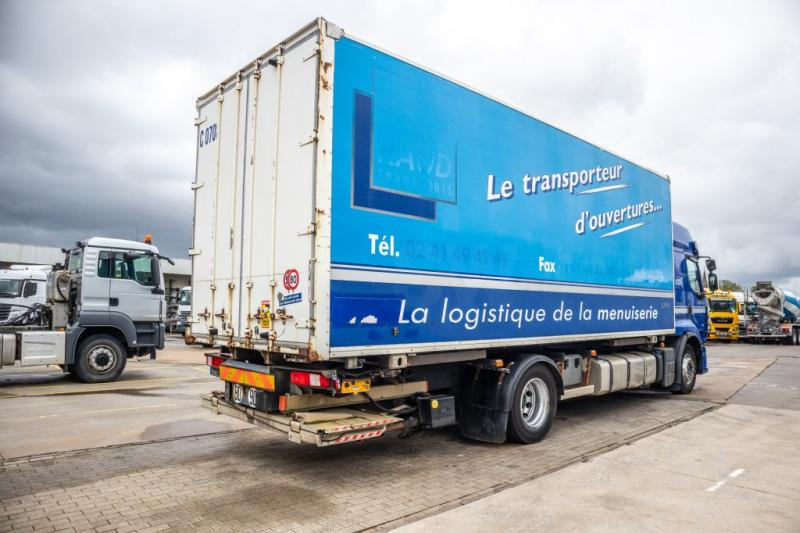 Renault PREMIUM 380DXI+INTARDER+DHOLLANDIA - Transporter kontejnera/ Kamion s izmjenjivim sanducima: slika Renault PREMIUM 380DXI+INTARDER+DHOLLANDIA - Transporter kontejnera/ Kamion s izmjenjivim sanducima Renault PREMIUM 380DXI+INTARDER+DHOLLANDIA - Transporter kontejnera/ Kamion s izmjenjivim sanducima: slika Renault PREMIUM 380DXI+INTARDER+DHOLLANDIA - Transporter kontejnera/ Kamion s izmjenjivim sanducima