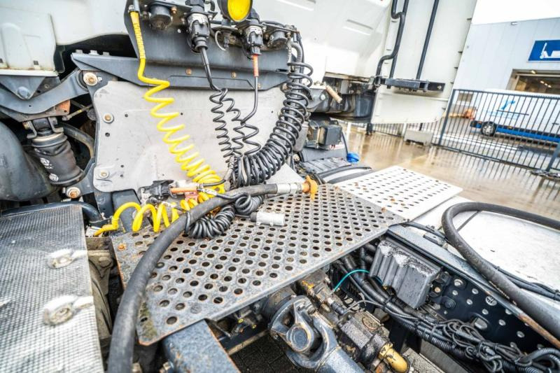 Iveco STRALIS 460 + KIPHYDR. - Tegljač: slika Iveco STRALIS 460 + KIPHYDR. - Tegljač Iveco STRALIS 460 + KIPHYDR. - Tegljač: slika Iveco STRALIS 460 + KIPHYDR. - Tegljač