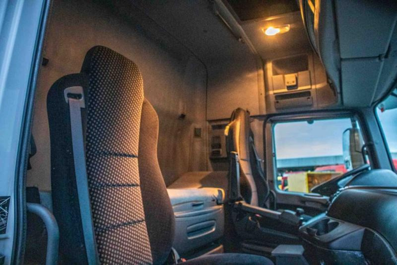 Mercedes ACTROS 1844 LS- MP3+ VOITH - Tegljač: slika Mercedes ACTROS 1844 LS- MP3+ VOITH - Tegljač Mercedes ACTROS 1844 LS- MP3+ VOITH - Tegljač: slika Mercedes ACTROS 1844 LS- MP3+ VOITH - Tegljač
