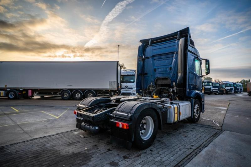 Mercedes ACTROS 1846 LS + HYDR. - Tegljač: slika Mercedes ACTROS 1846 LS + HYDR. - Tegljač Mercedes ACTROS 1846 LS + HYDR. - Tegljač: slika Mercedes ACTROS 1846 LS + HYDR. - Tegljač