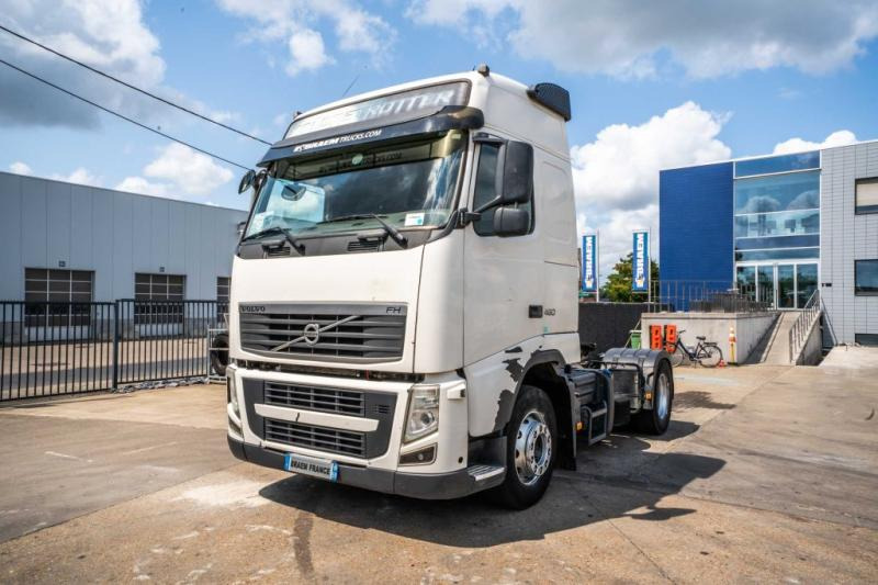 Volvo FH 3 460 GLOB - Tegljač: slika Volvo FH 3 460 GLOB - Tegljač Volvo FH 3 460 GLOB - Tegljač: slika Volvo FH 3 460 GLOB - Tegljač