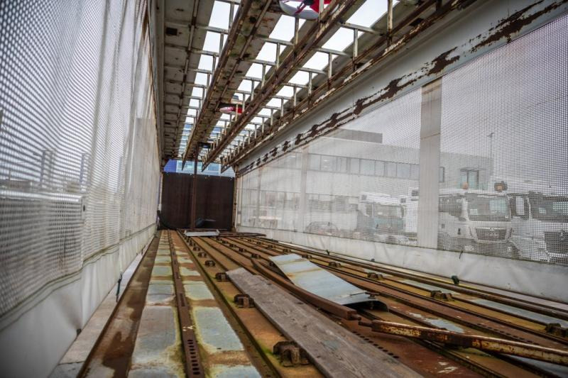 Trouillet VOLAILLE/GEFLÛGEL/POULTRY+HAYON - Poluprikolica s ceradom: slika Trouillet VOLAILLE/GEFLÛGEL/POULTRY+HAYON - Poluprikolica s ceradom Trouillet VOLAILLE/GEFLÛGEL/POULTRY+HAYON - Poluprikolica s ceradom: slika Trouillet VOLAILLE/GEFLÛGEL/POULTRY+HAYON - Poluprikolica s ceradom