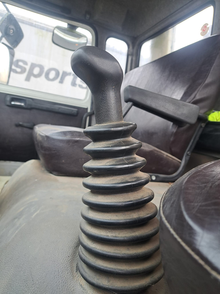 RENAULT - Kamion s otvorenim sandukom: slika RENAULT - Kamion s otvorenim sandukom RENAULT - Kamion s otvorenim sandukom: slika RENAULT - Kamion s otvorenim sandukom