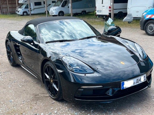 Porsche Boxster - Limuzina: slika Porsche Boxster - Limuzina Porsche Boxster - Limuzina: slika Porsche Boxster - Limuzina