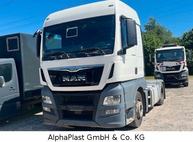 MAN 18.400 / 4x2 Hydraulik Orginal KM TipTop 18.400 / 4x2 Hydraulik Orginal KM TipTop - Tegljač: slika MAN 18.400 / 4x2 Hydraulik Orginal KM TipTop 18.400 / 4x2 Hydraulik Orginal KM TipTop - Tegljač MAN 18.400 / 4x2 Hydraulik Orginal KM TipTop 18.400 / 4x2 Hydraulik Orginal KM TipTop - Tegljač: slika MAN 18.400 / 4x2 Hydraulik Orginal KM TipTop 18.400 / 4x2 Hydraulik Orginal KM TipTop - Tegljač