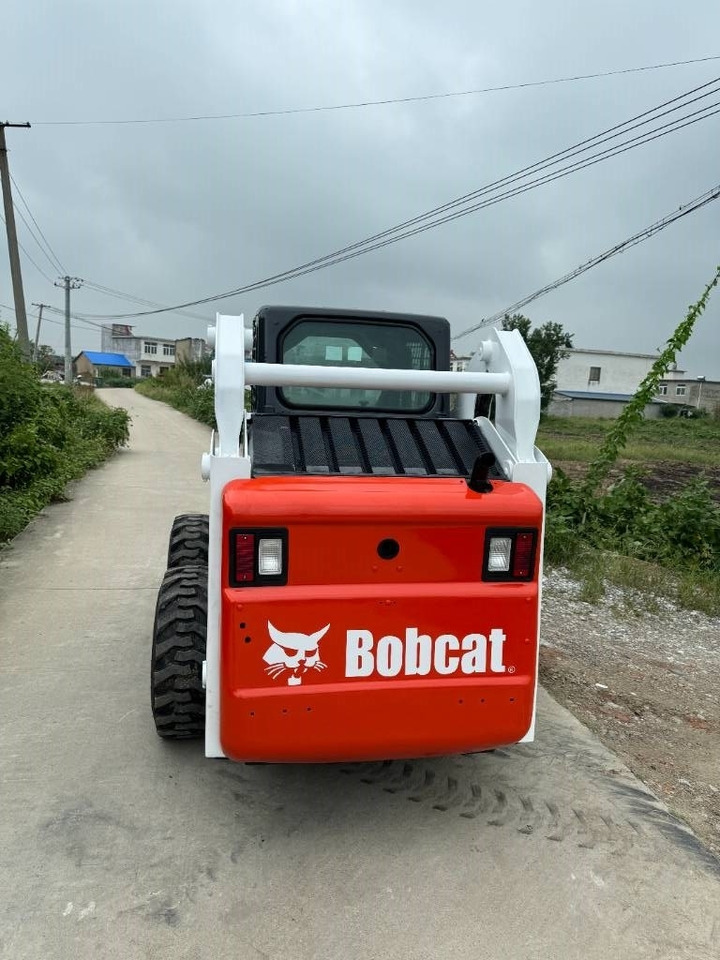 Bobcat S 185 - Bager gusjeničar: slika Bobcat S 185 - Bager gusjeničar Bobcat S 185 - Bager gusjeničar: slika Bobcat S 185 - Bager gusjeničar