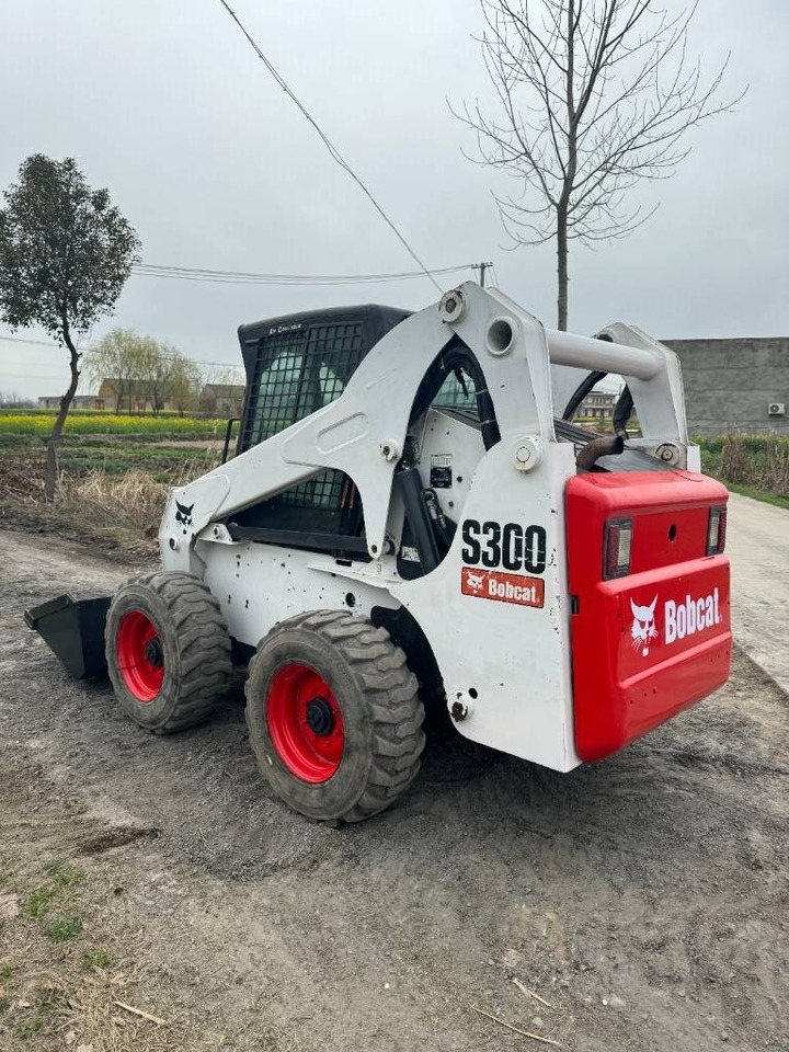 Mini utovarivač Bobcat S 300: slika Mini utovarivač Bobcat S 300